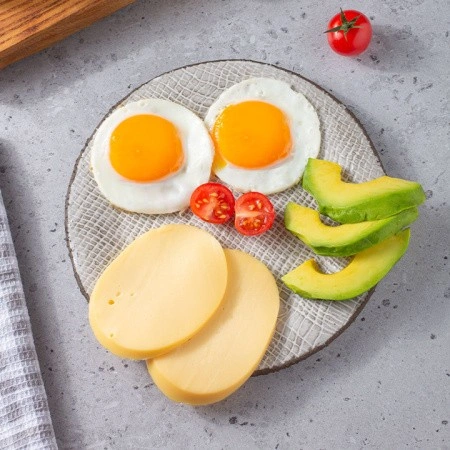Сыр Минчанка 40 % колбасный копченый Савушкин продукт