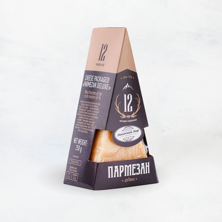 Сыр Пармезан де Люкс 45% 12мес фикс вес 250г Молочный мир