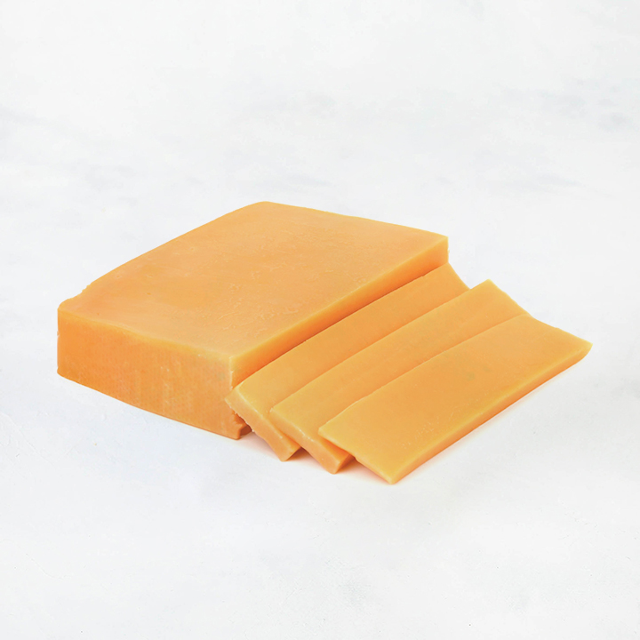 Сыр Чеддер выдержанный 45% брус 1Минский молочный