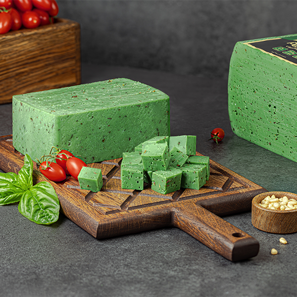 Сырные новинки: сыр «Pesto green» Сырные новинки: сыр «Pesto green»