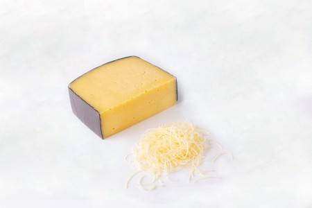 Сыр Пармезан де Люкс 50% Глубокский МКК