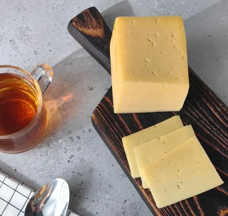 Сыр Сметанковый 50% ТМ Березка 